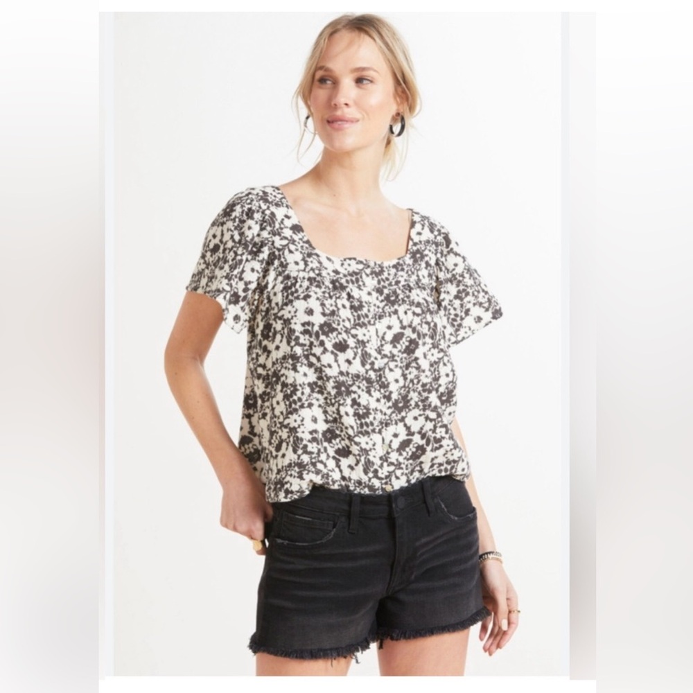 NWT Rails Magnolia Cameo Floral Top XS